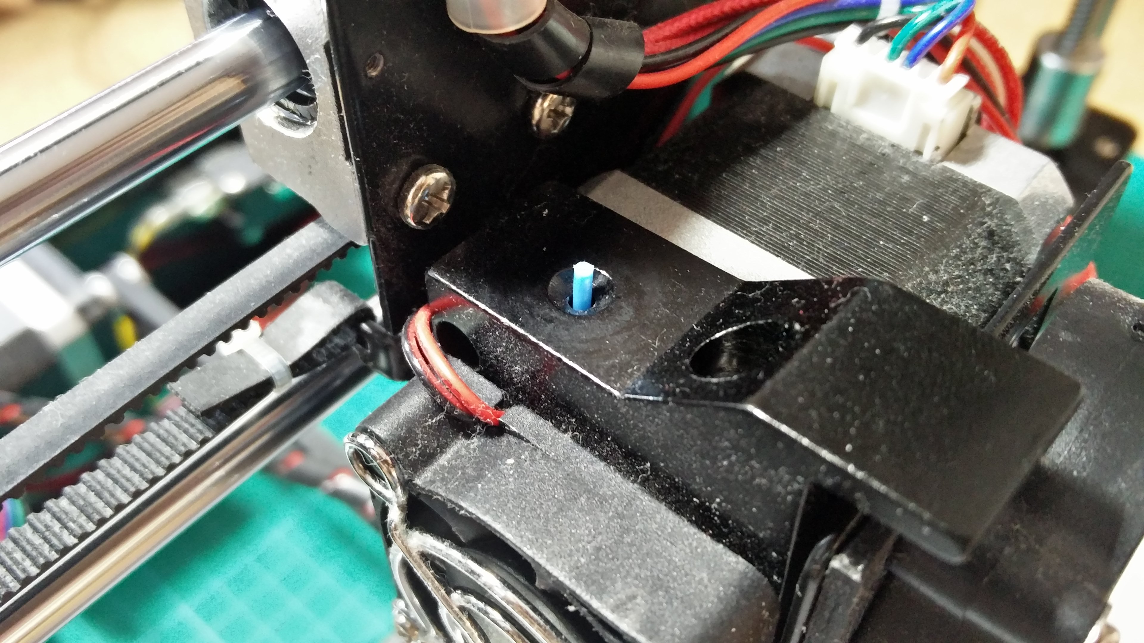 Filament broken in extruder